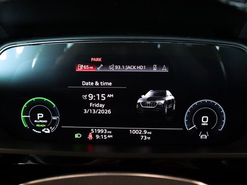 Used 2022 Audi e-tron Premium w/ Convenience Plus Package image 19