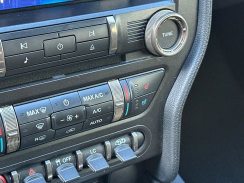 Used 2019 Ford Mustang Shelby GT350 w/ Technology Package image 29