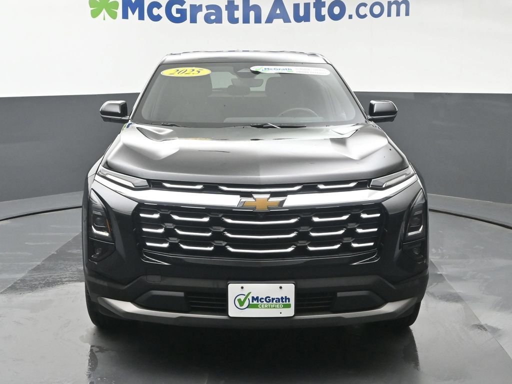 Used 2025 Chevrolet Equinox LT w/ Safety and Technology Package AWD/4WD image 6