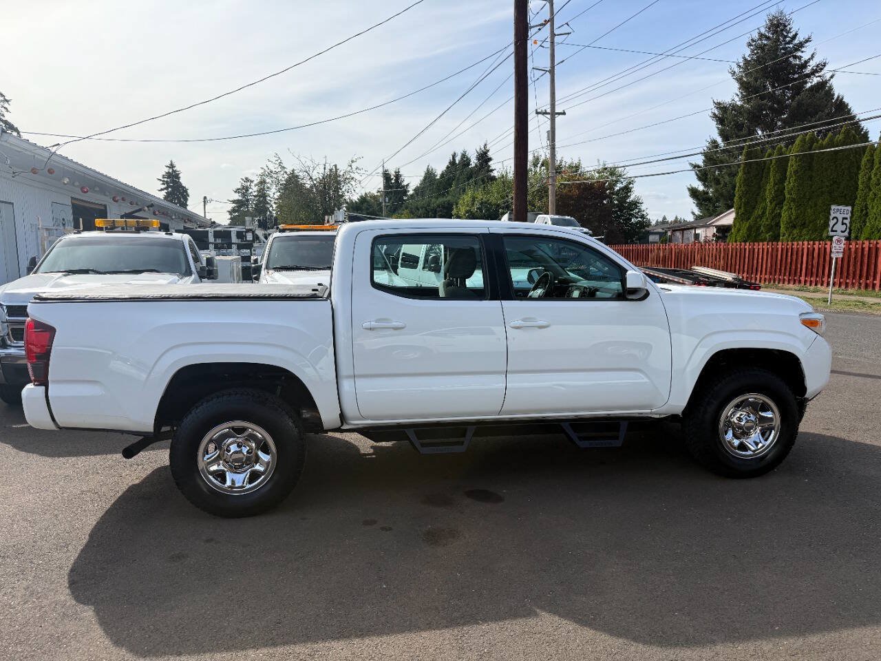 Used 2018 Toyota Tacoma SR w/ SR Convenience Package RWD image 5