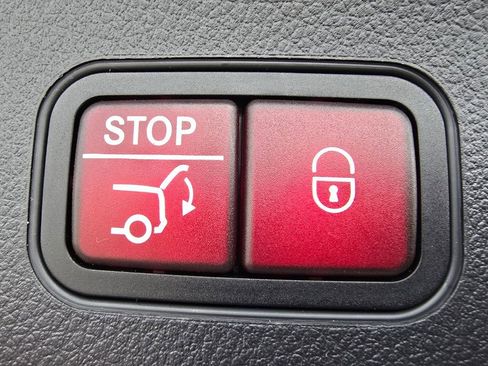 Certified 2026 Mercedes-Benz GLA 250 4MATIC image 21