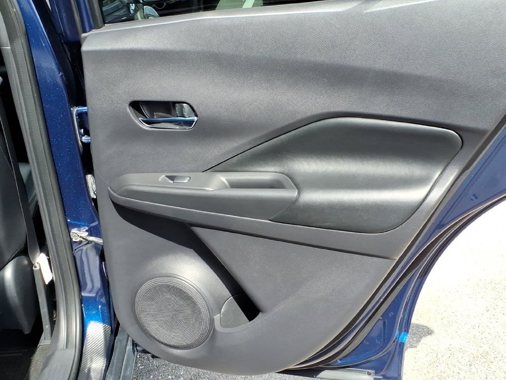 Used 2020 Nissan Kicks SR w/ SR Premium Package FWD image 15