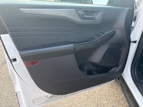 Used 2025 Ford Escape Active AWD/4WD image 26