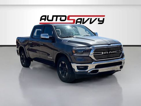 Used 2021 RAM 1500 Laramie AWD/4WD image 1