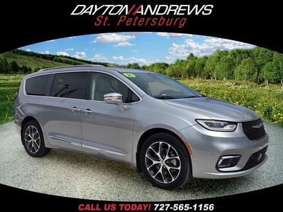 Used 2021 Chrysler Pacifica Limited w/ Premium & Safety Sphere Group