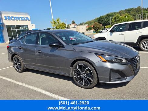 Used 2025 Nissan Altima 2.5 SR FWD image 6