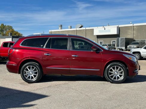 Used 2017 Buick Enclave Leather image 8