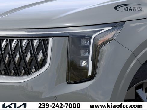 New 2026 Kia Carnival EX FWD image 10