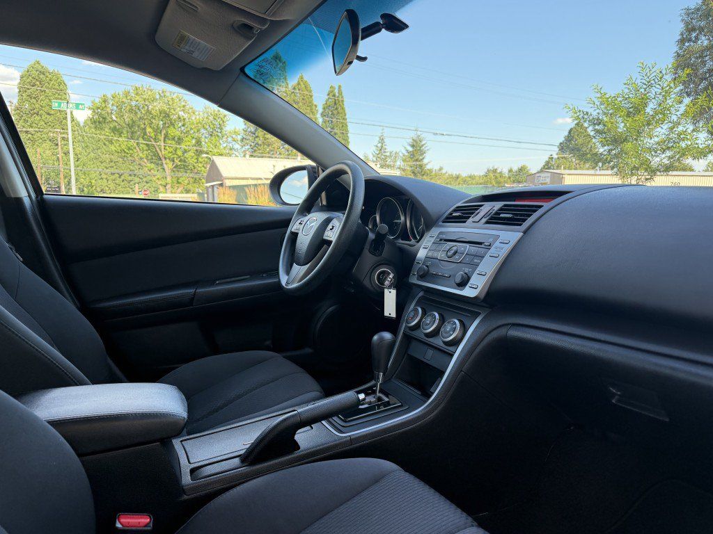 Used 2011 MAZDA MAZDA6 i Sport FWD image 17