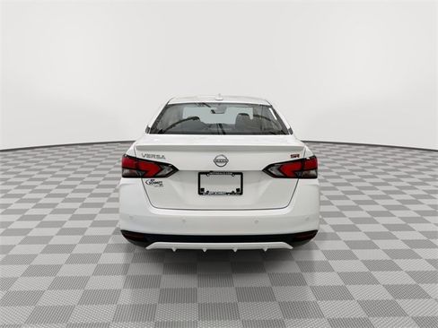 New 2025 Nissan Versa SR image 9