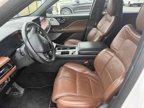 Used 2020 Lincoln Aviator Reserve w/ Equipment Group 202A AWD/4WD image 5