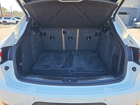 Used 2021 Porsche Macan image 12