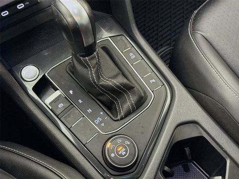 Used 2021 Volkswagen Tiguan SE R-Line w/ 3rd Row Seat Package image 10