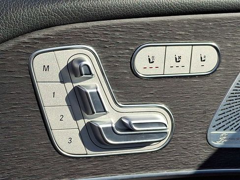 Certified 2022 Mercedes-Benz GLS 450 4MATIC image 23