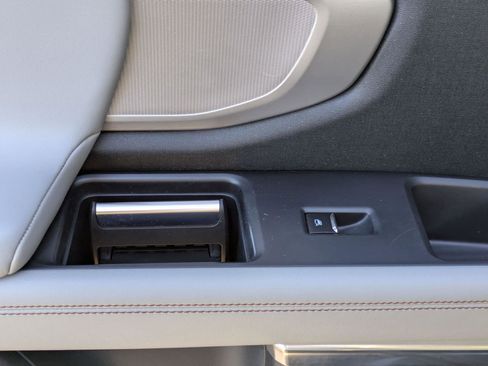 Used 2025 Ford Expedition Max Active image 26