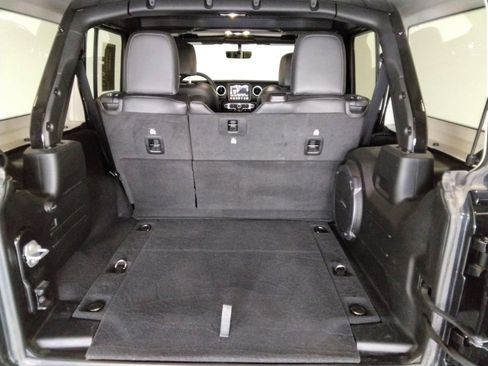 Used 2021 Jeep Wrangler Unlimited Sahara w/ Uconnect 4C Nav & Sound Group image 12