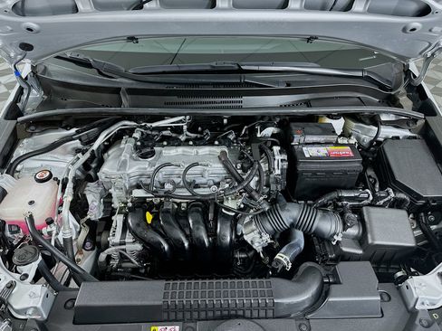 Used 2022 Toyota Corolla LE FWD image 30