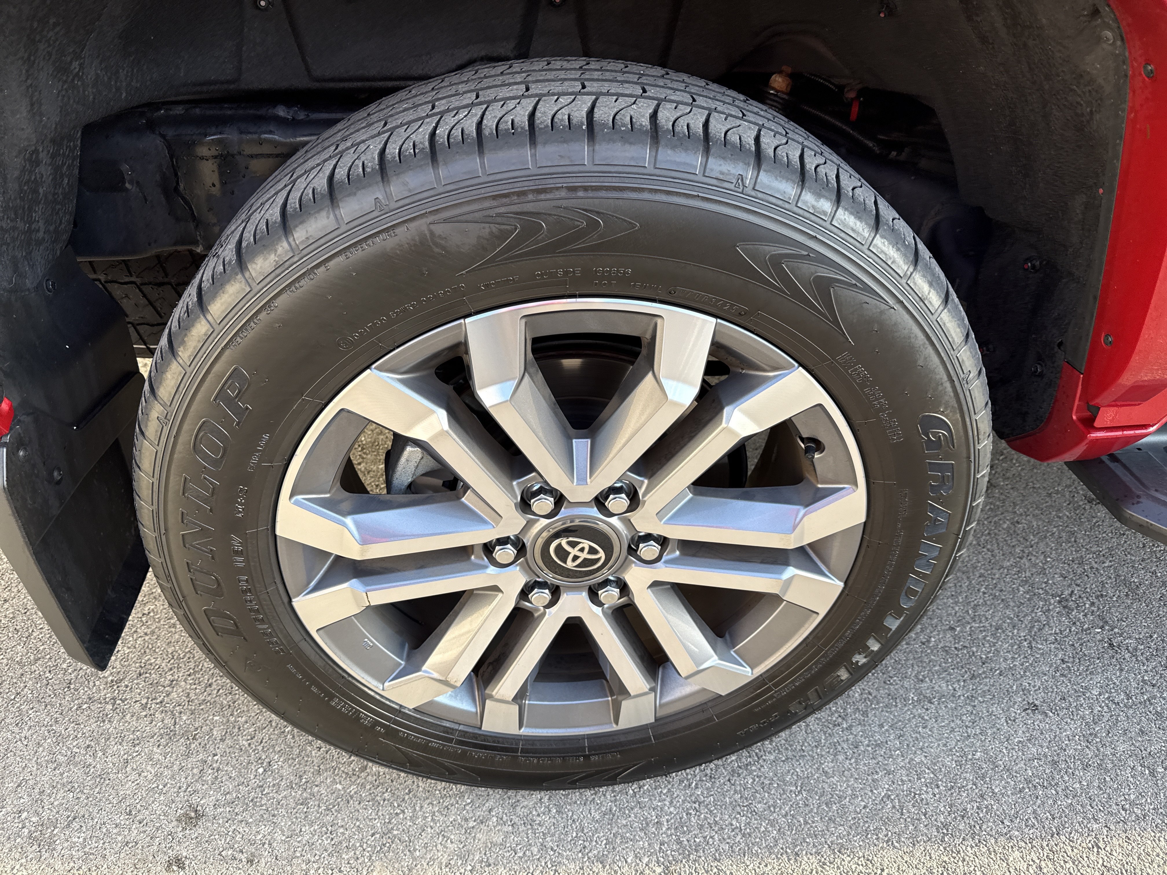 Used 2025 Toyota 4Runner Limited AWD/4WD image 13