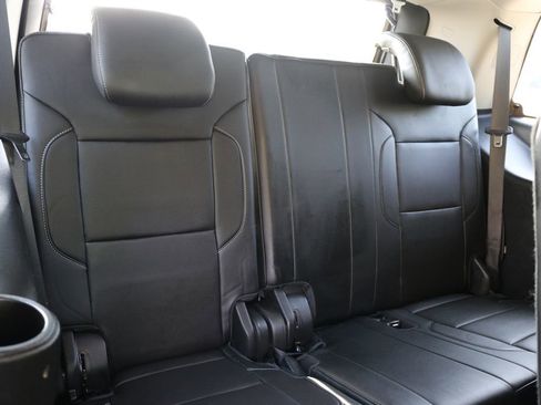 Used 2019 Chevrolet Tahoe Premier RWD image 19