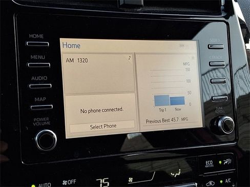 Used 2020 Toyota Prius XLE w/ Advanced Technology Package image 16