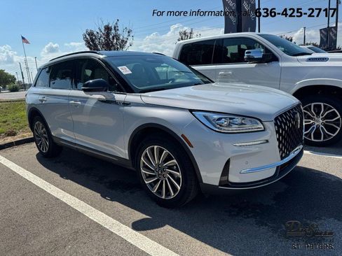 Certified 2025 Lincoln Corsair Reserve w/ Equipment Group 202A AWD/4WD image 1