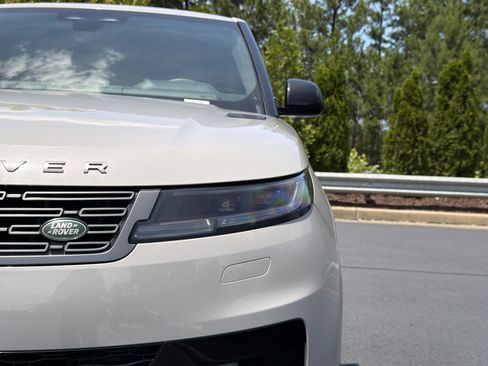 Used 2024 Land Rover Range Rover Sport SE AWD/4WD image 42