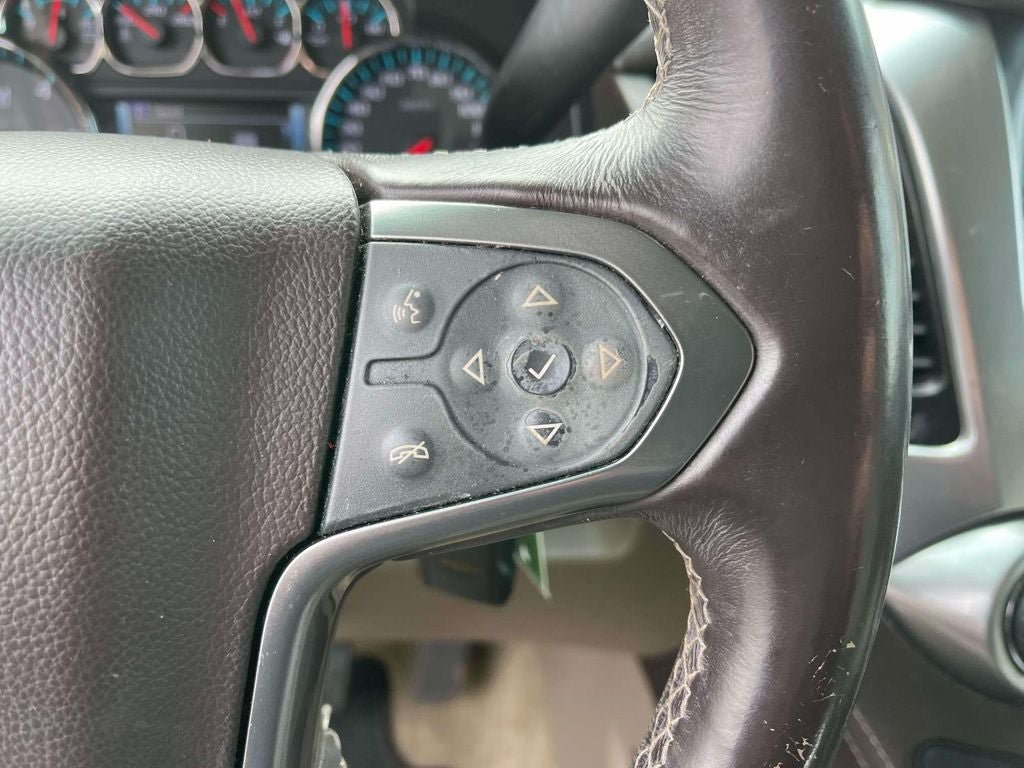 Used 2018 Chevrolet Suburban LT RWD image 33