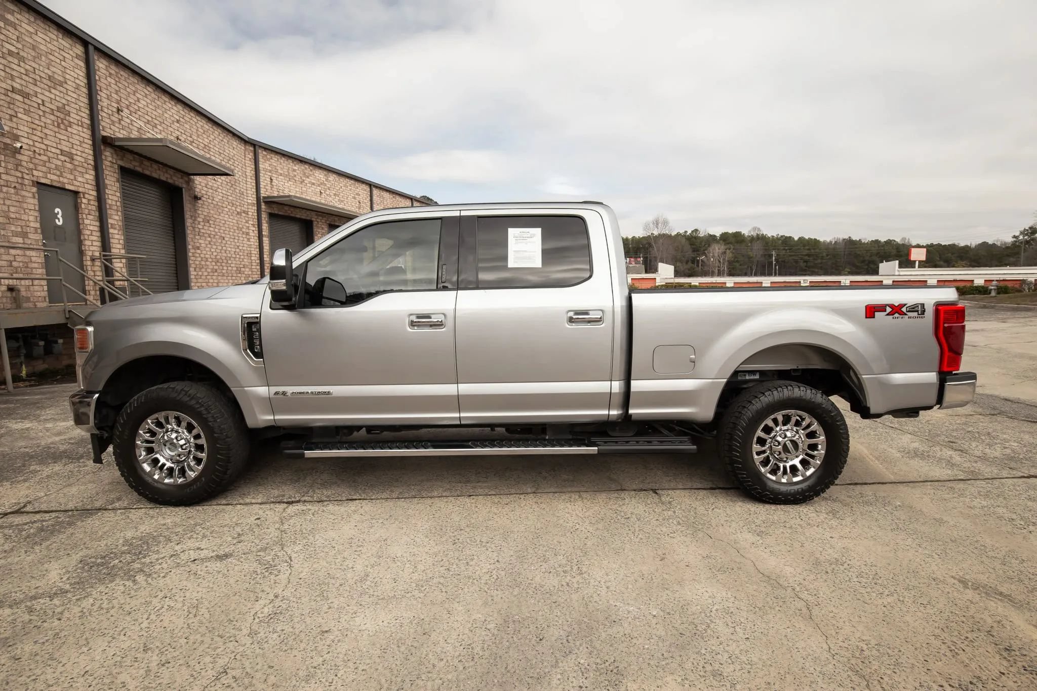 Used 2021 Ford F250 XLT w/ XLT Premium Package AWD/4WD image 7