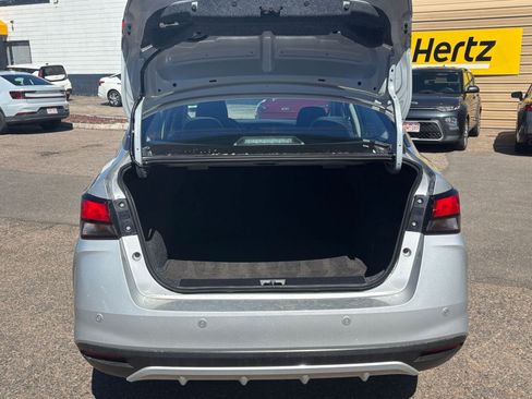 Used 2025 Nissan Versa SV image 29