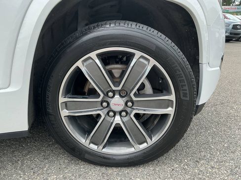 Used 2019 GMC Acadia Denali AWD/4WD image 14