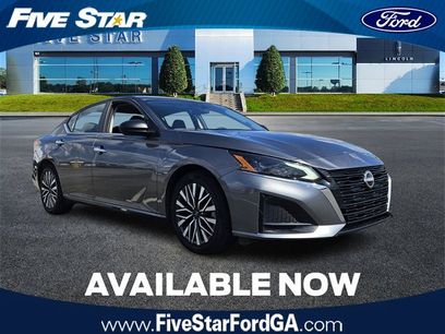 Used 2024 Nissan Altima 2.5 SV