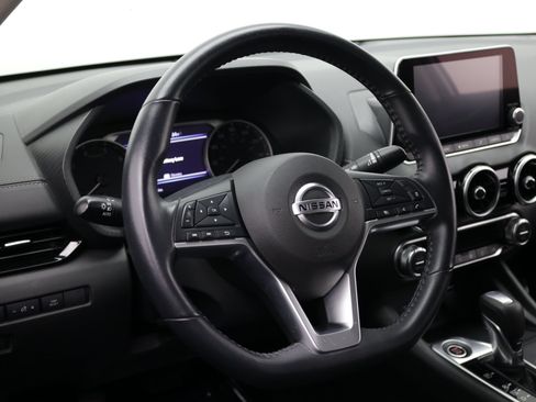 Used 2021 Nissan Sentra SV FWD image 10