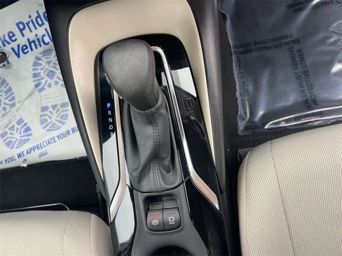 Used 2021 Toyota Corolla LE w/ Carpet Mat Package (TMS) image 18