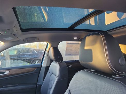 New 2026 Volkswagen Atlas SE image 7