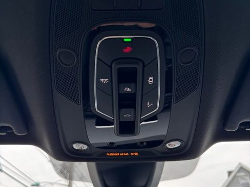 Used 2019 Audi SQ5 Prestige image 18