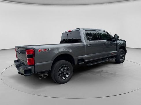 Used 2023 Ford F350 Lariat w/ Lariat Ultimate Package AWD/4WD image 5