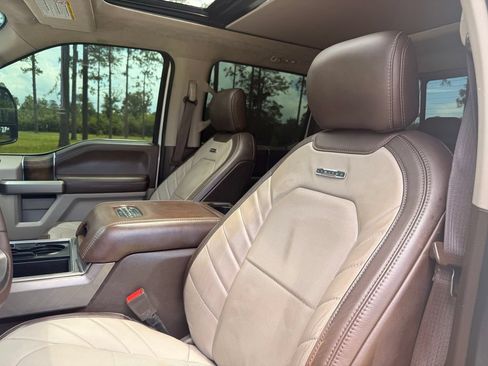 Used 2019 Ford F450 Limited AWD/4WD image 12