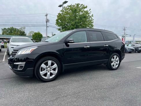 Used 2016 Chevrolet Traverse LT w/ Style and Technology Package AWD/4WD image 7