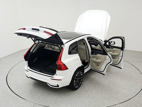 Certified 2026 Volvo XC60 B5 Ultra AWD/4WD image 41