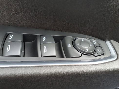 Used 2024 Chevrolet Silverado 1500 LT Trail Boss image 14