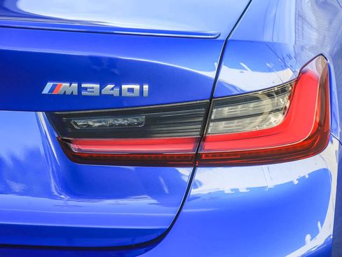 Certified 2025 BMW M340i image 7