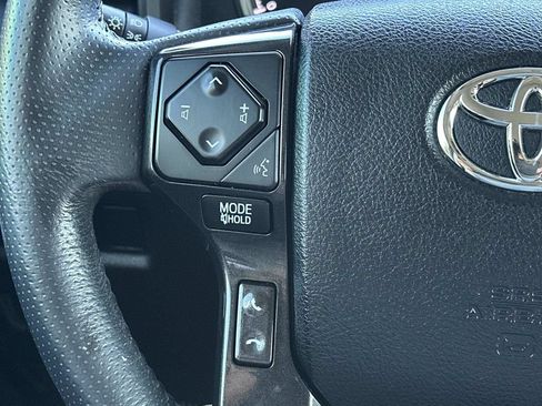 Used 2020 Toyota 4Runner TRD Off-Road AWD/4WD image 27