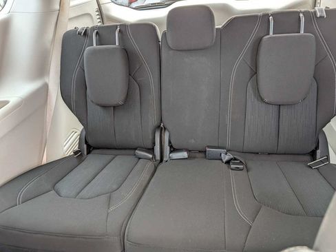Used 2022 Chrysler Voyager LX FWD image 21