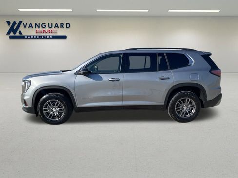 Used 2025 GMC Acadia Elevation image 2