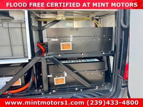 Used 2021 Mercedes-Benz Sprinter 4500 w/ Dashboard Charging Package image 52