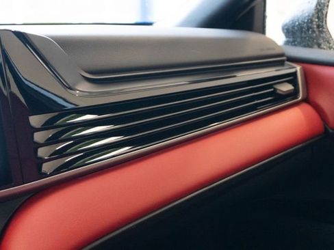 Used 2025 Toyota Camry XSE image 31