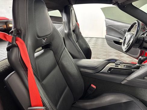 Used 2019 Chevrolet Corvette Stingray Coupe RWD image 27