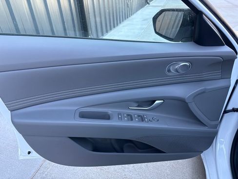 New 2026 Hyundai Elantra SEL Sport FWD image 15