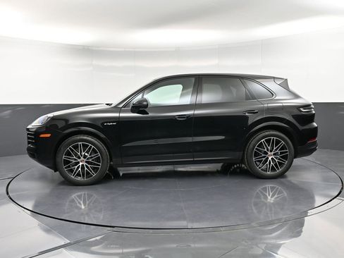 New 2026 Porsche Cayenne E-Hybrid image 2