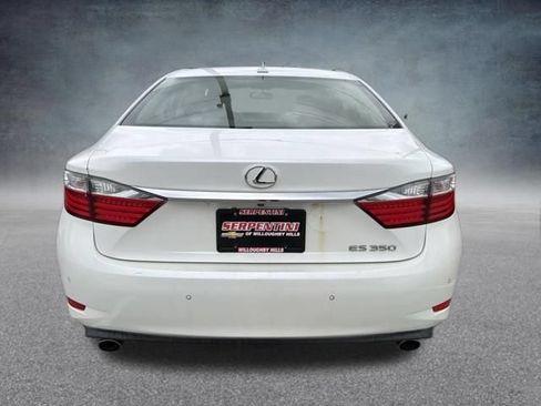 Used 2014 Lexus ES 350 w/ Luxury Package FWD image 9